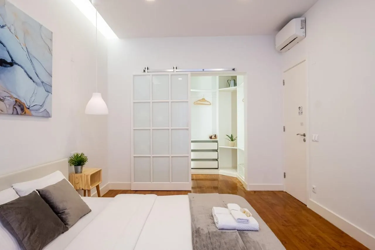 Hola Lisbon Suites Pensjonat